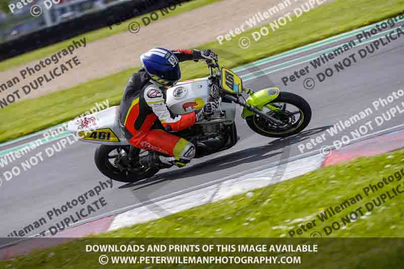 donington no limits trackday;donington park photographs;donington trackday photographs;no limits trackdays;peter wileman photography;trackday digital images;trackday photos